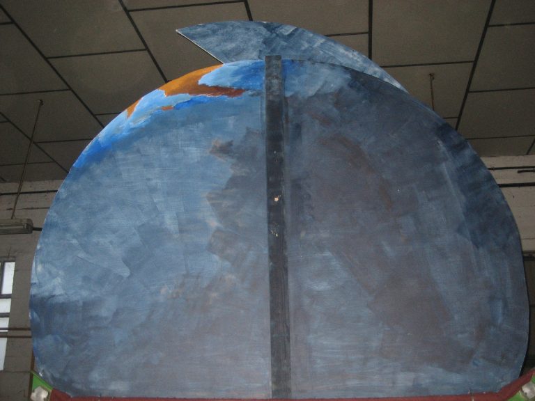 Obra de gran magnitud, pintada con acrílico